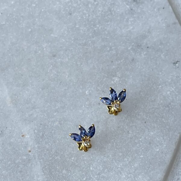 Gemstone lotus