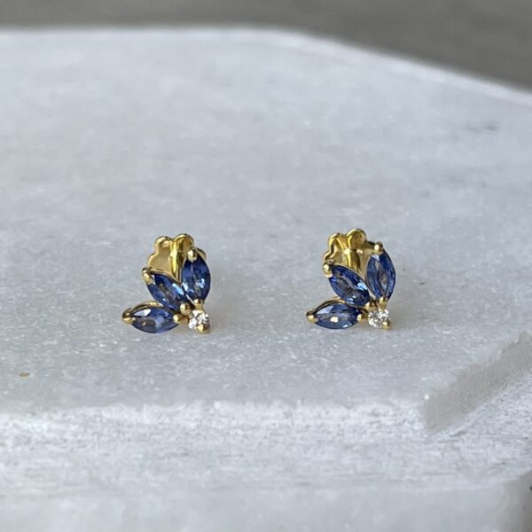 Gemstone lotus