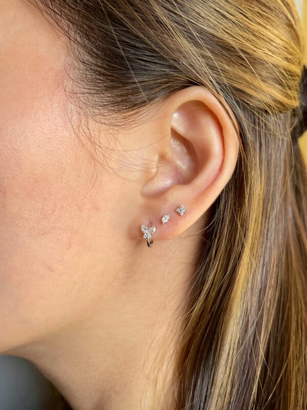 Butterfly diamond clicker
