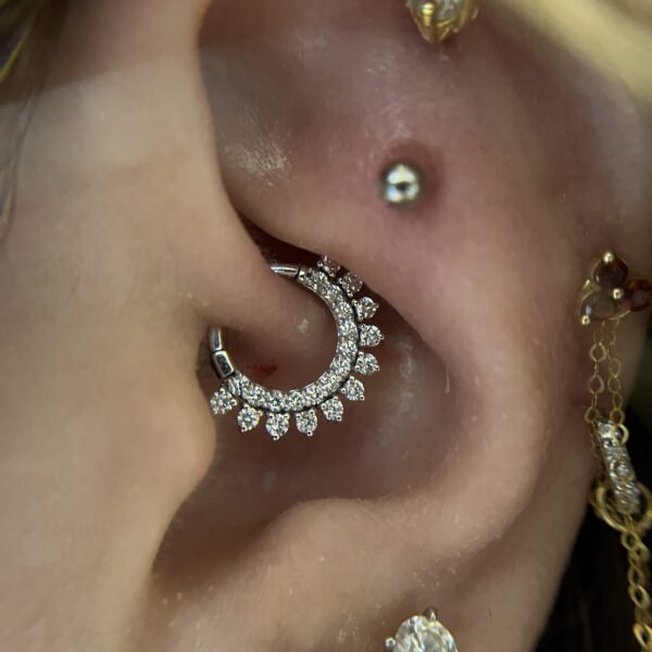 Crest daith clicker