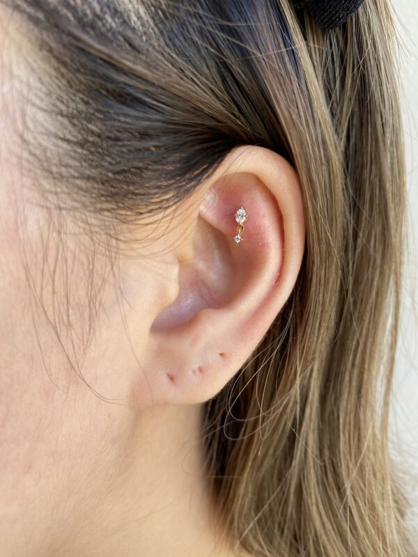 Oval dangler