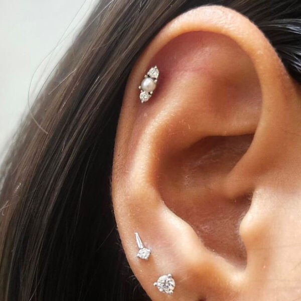 Pearl diamond eye