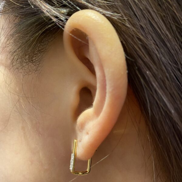 Rectangular diamond hoop